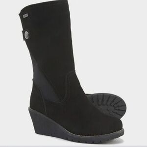 KHOMBU Pisa Waterproof Suede Wedge Boots Black Size 7M